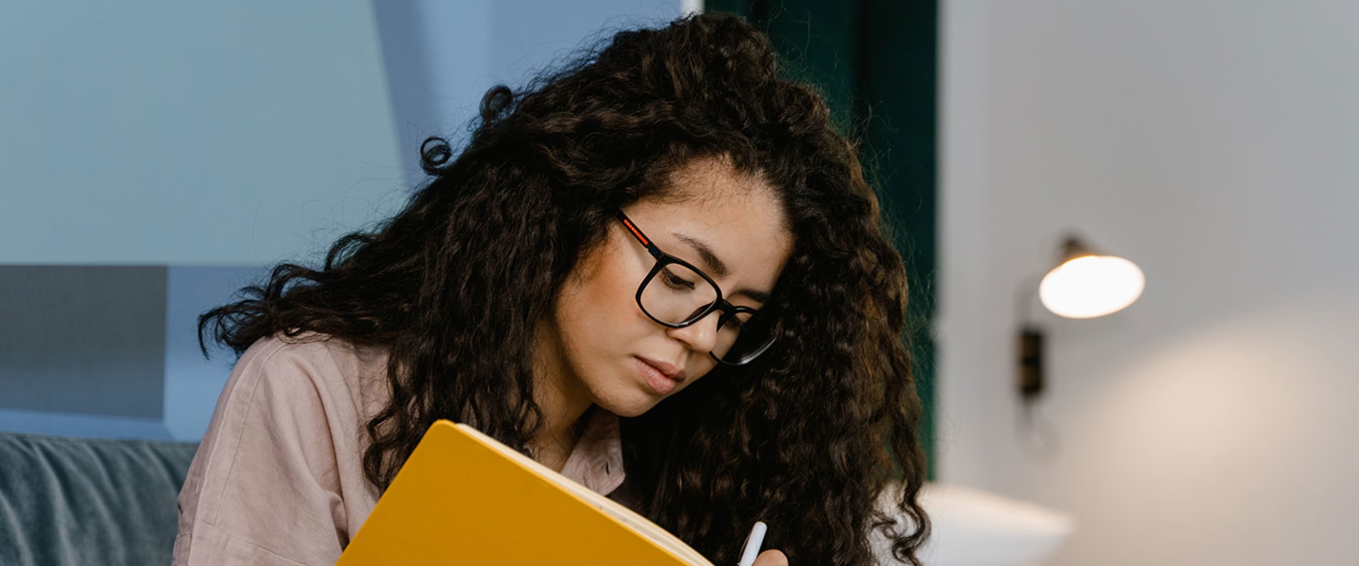 does-journaling-help-with-overthinking
