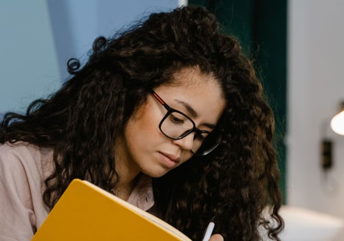 The Benefits of Keeping a Journal to Overcome Overthinking